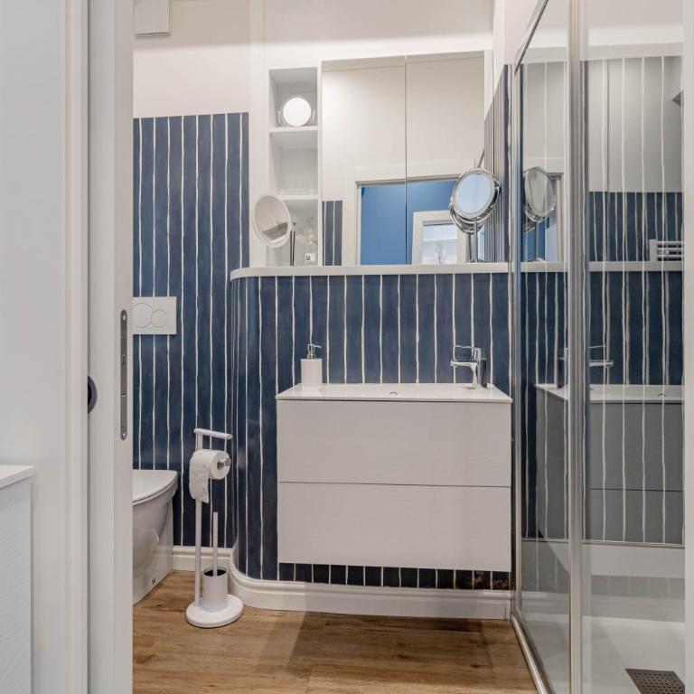 H11 CASA CAMILLA Centro - Sanremo - Appartamento con 1 Camera da Letto con Balcone e Vista Città - 16