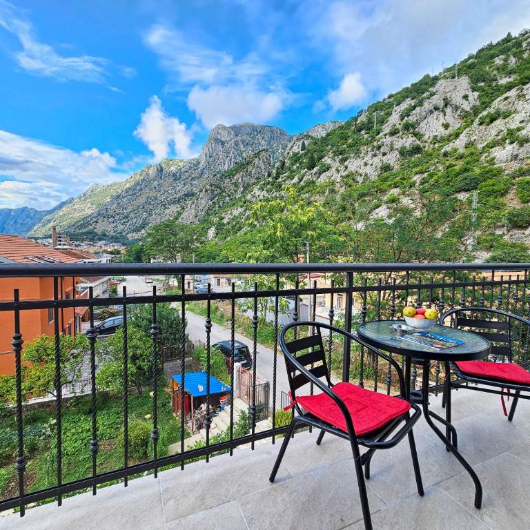 Harmony Garden Apartments - Apartment - 10