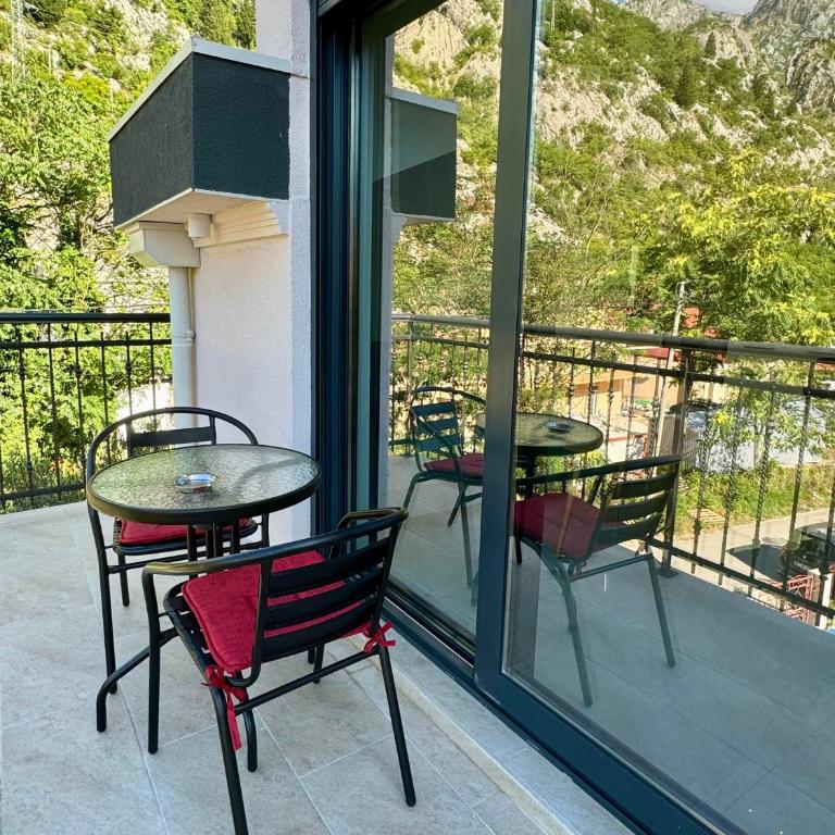 Harmony Garden Apartments - Apartment - 4