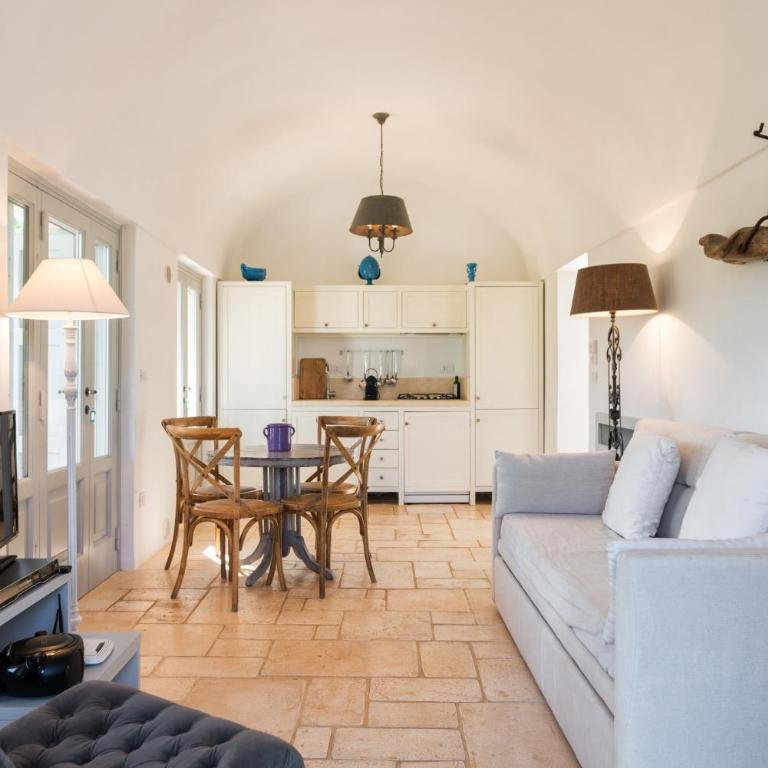HelloAPULIA - Charming Apartments at Authentic Masseria Pepenofio - Villa con Piscina Privata - 4
