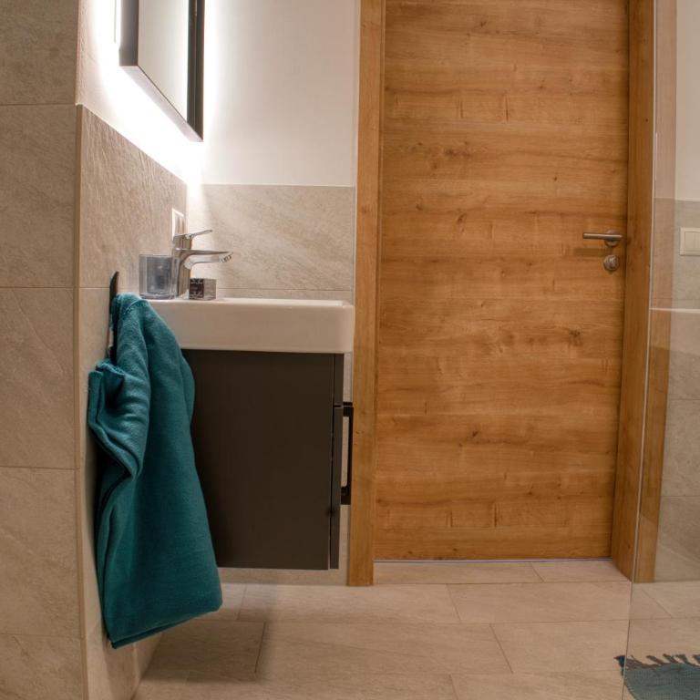 myQuartier City Chalets digital self check in - Studio L with Balcony - 12