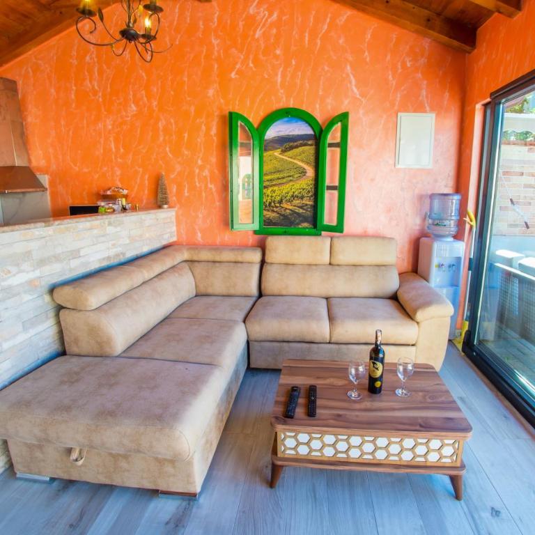 Villa Mira - with private pool - Two-Bedroom Apartment with Private Pool - 18