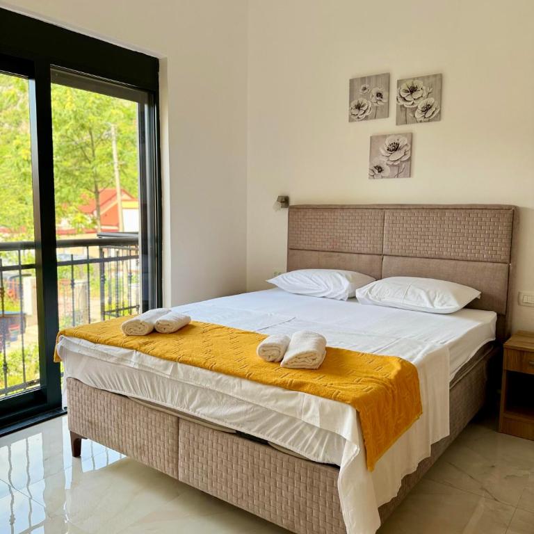 Harmony Garden Apartments - Apartment - 6