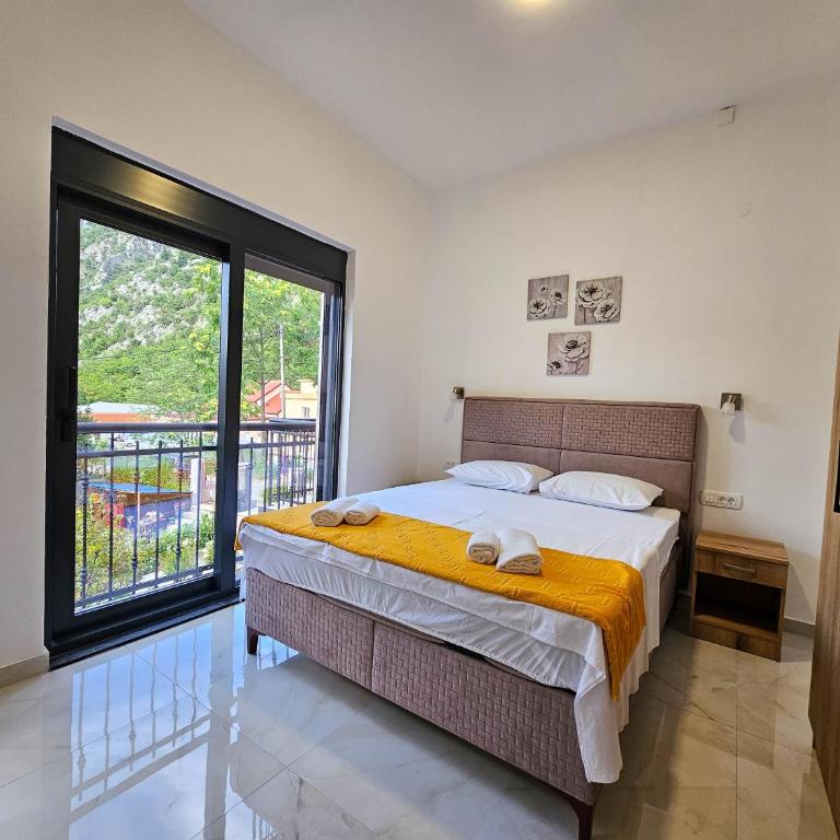 Harmony Garden Apartments - Apartment - 9