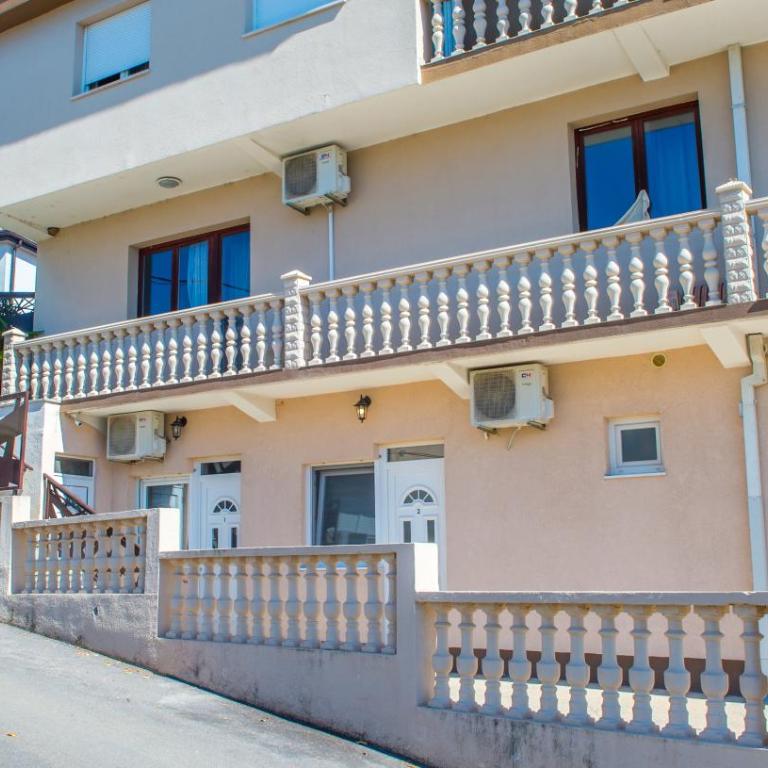 Villa Mira - with private pool - Two-Bedroom Apartment with Private Pool - 56