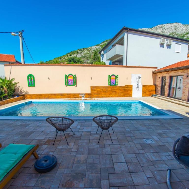 Villa Mira - with private pool - Two-Bedroom Apartment with Private Pool - 31