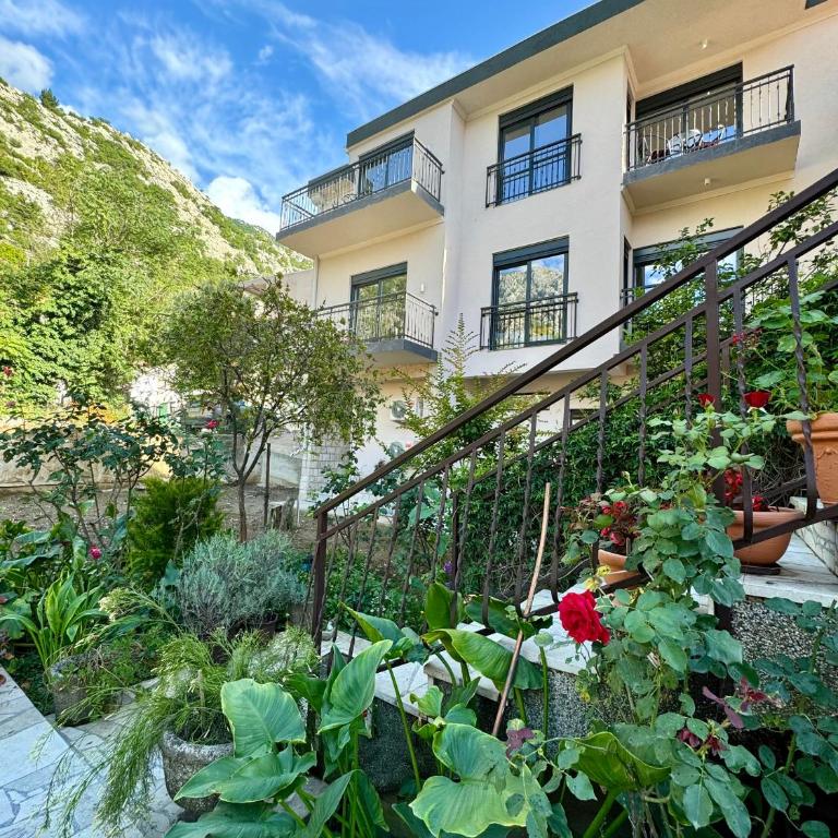Harmony Garden Apartments - Apartment - 1