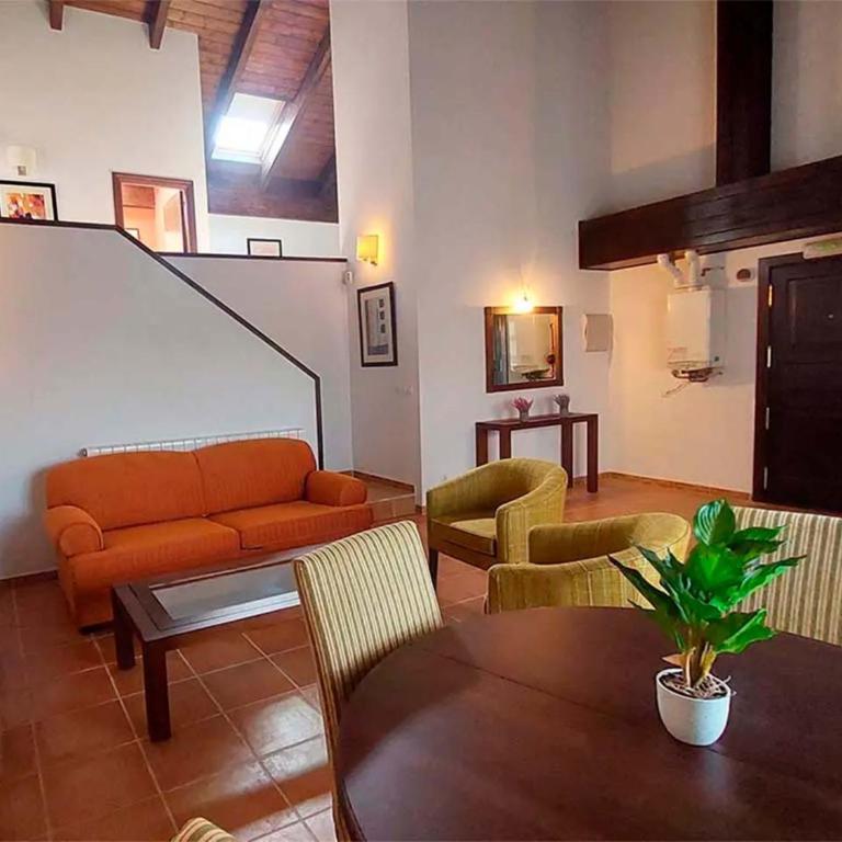 Apartamentos Jaca Badaguas 3000 - Apartment 2/4 Duplex with views 1 bedroom with garden. - 1