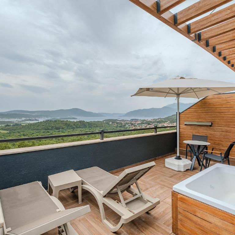 Montenegro Lodge - Penthouse with Jacuzi - 9
