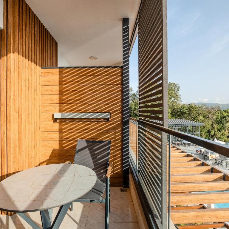 Montenegro Lodge - King Studio with Sea View - 6