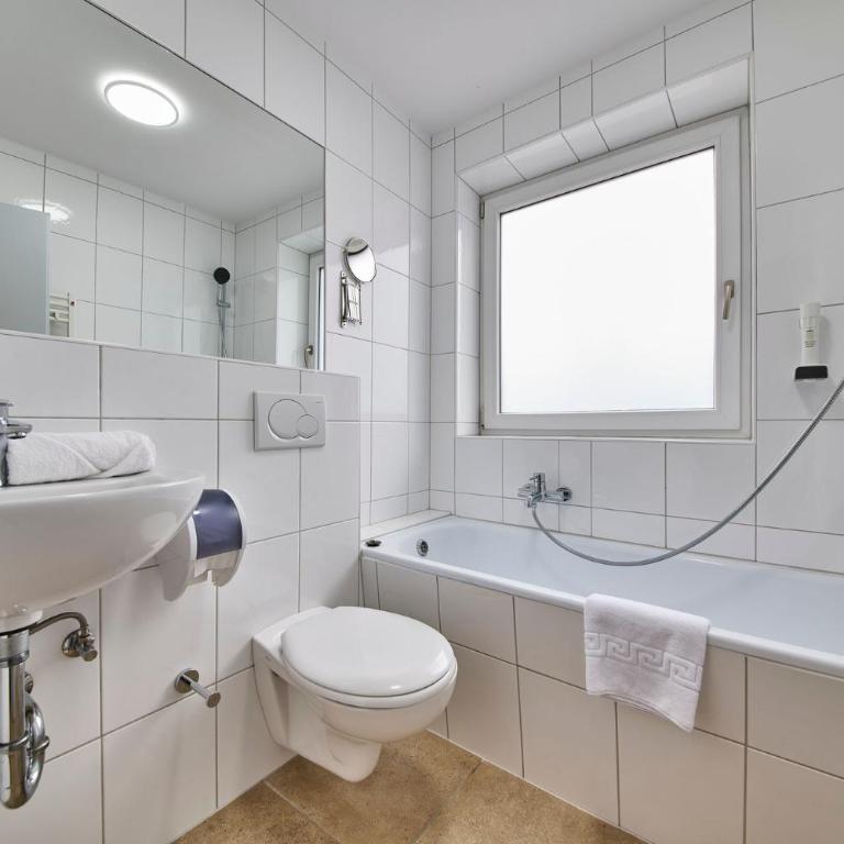 Platzhirsch Rooms - B&B - SELF CHECK-IN - Classic Dreibettzimmer - 9