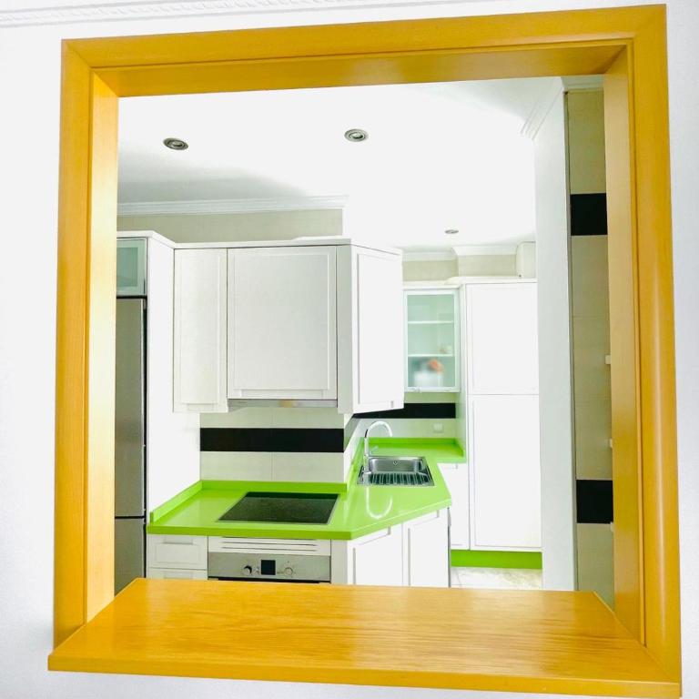 Atico apartamento y parking incluido Fuengirola - Apartamento de 1 dormitorio - 6