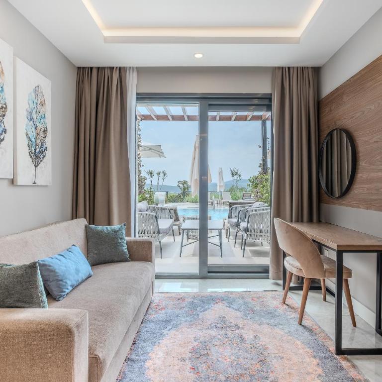 Montenegro Lodge - Double Room With Seaview - Direct Access to Pool - 11