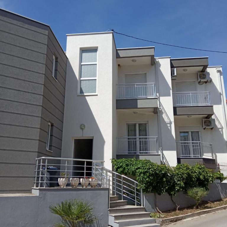 Family House Milic in Ulcinj - Standard Apartment - 41