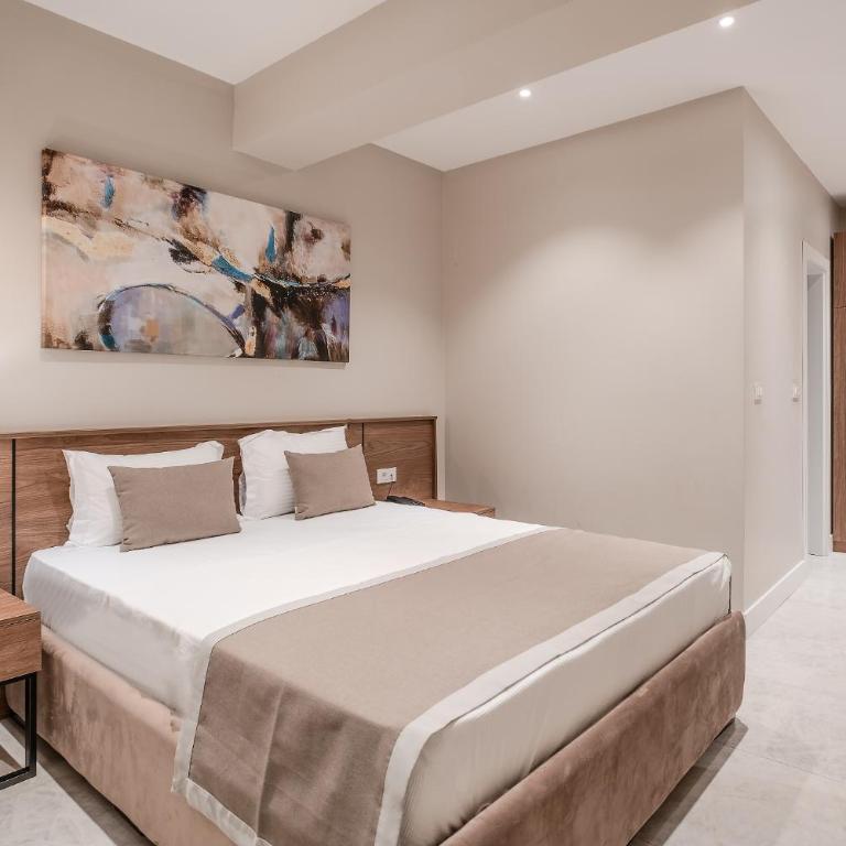 Montenegro Lodge - Family Room with Sea View - 8