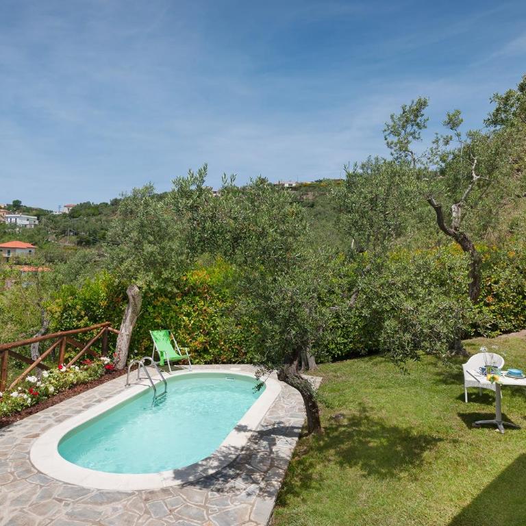 Villa Saretta Amalfi Views Pool & Guest Services by Feeling Italy - Villa - 1