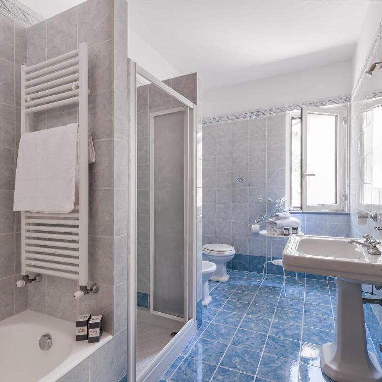 Villa Saretta Amalfi Views Pool & Guest Services by Feeling Italy - Villa - 10