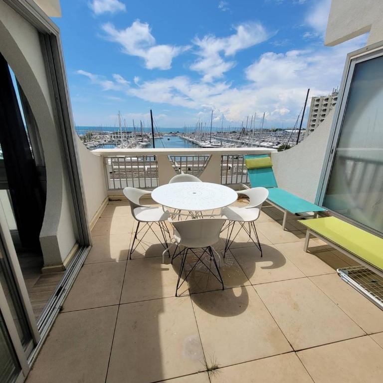 Centre Ville Appartement t2 pour 4 personnes N31 - Apartment mit 1 Schlafzimmer, Meerblick und Terrasse - 14
