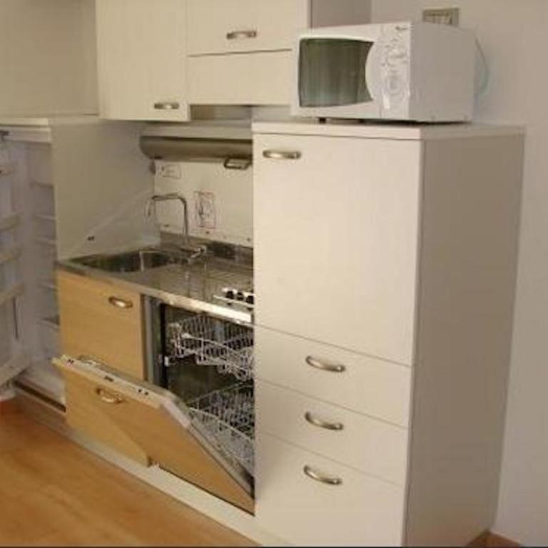 Aparthotel Royal - Apartamento de 1 dormitorio con balcón (3 adultos) - 11