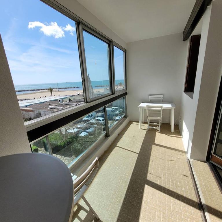 Coeur de ville appartement t3 pour 6 personnes N35 - Two-Bedroom Apartment with Sea View - 12