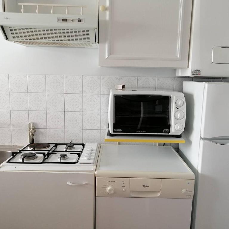 Coeur de ville appartement t3 pour 6 personnes N35 - Two-Bedroom Apartment with Sea View - 13