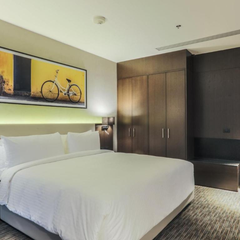 Four Points by Sheraton Puebla - Terrace Suite, Suite, 1 King, City view, Balcony - 2