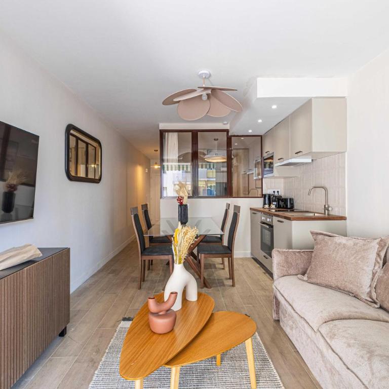 Sunny getaway with balcony and A-C in Antibes - Appartamento - 4