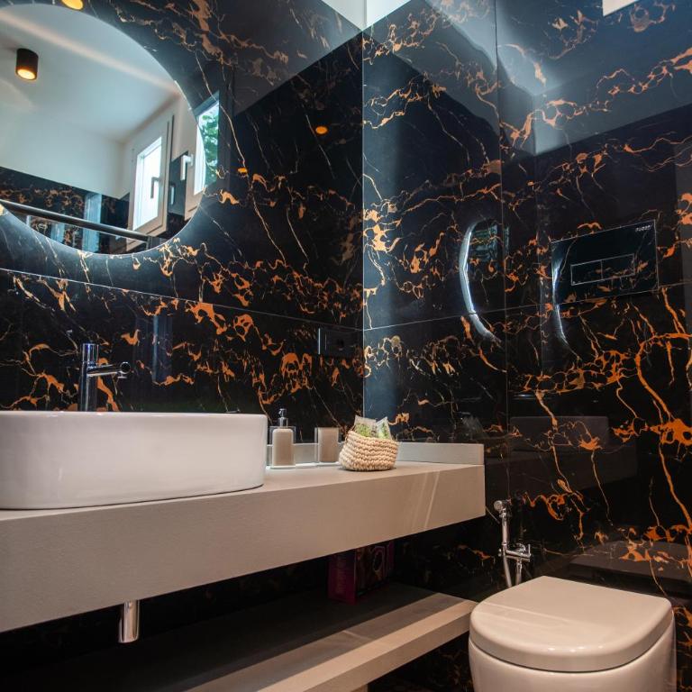 Boemì smart suites - Deluxe Double or Twin Room - 9