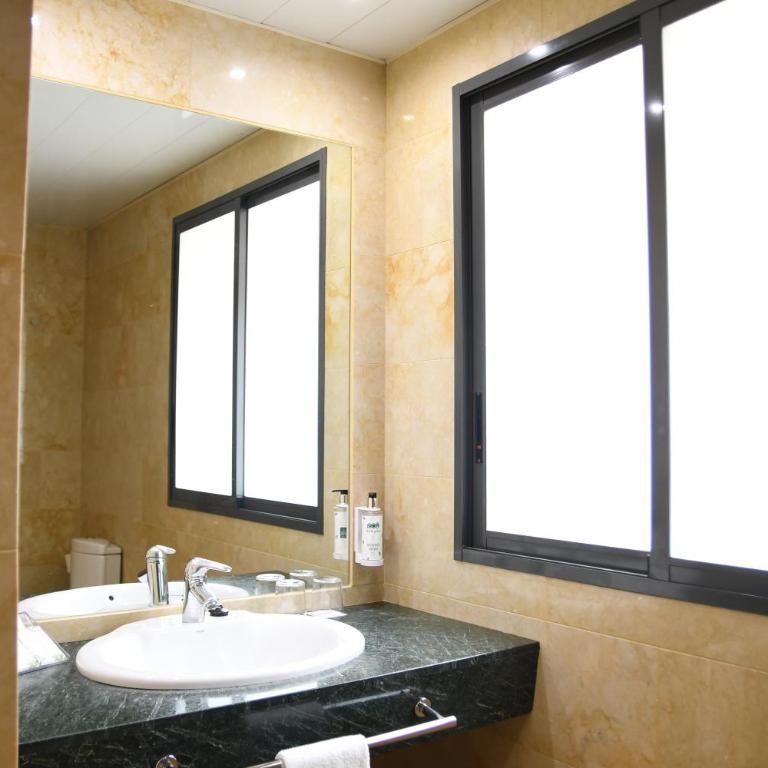 Sercotel Palacio de Tudemir - Habitación Doble con balcón - 1 o 2 camas - 4