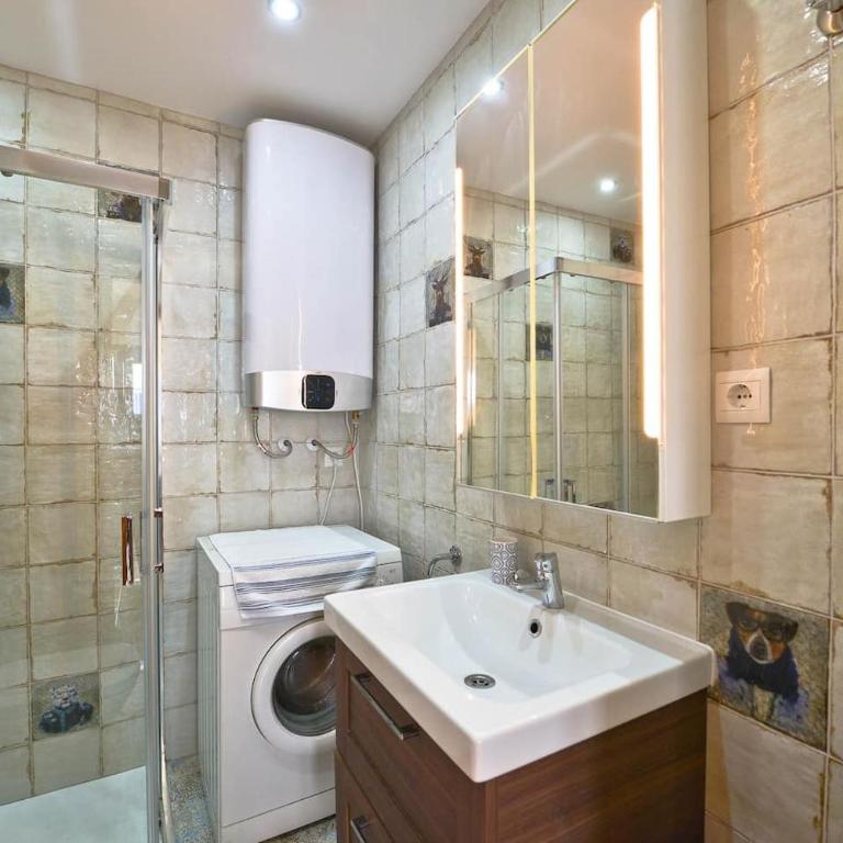 carabeo perla POOL CENTRO - Two-Bedroom Apartment - 24