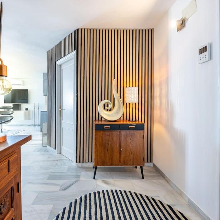 Modern 3 bedroom in Puerto Banus with sea views - Three-Bedroom Apartment - 18