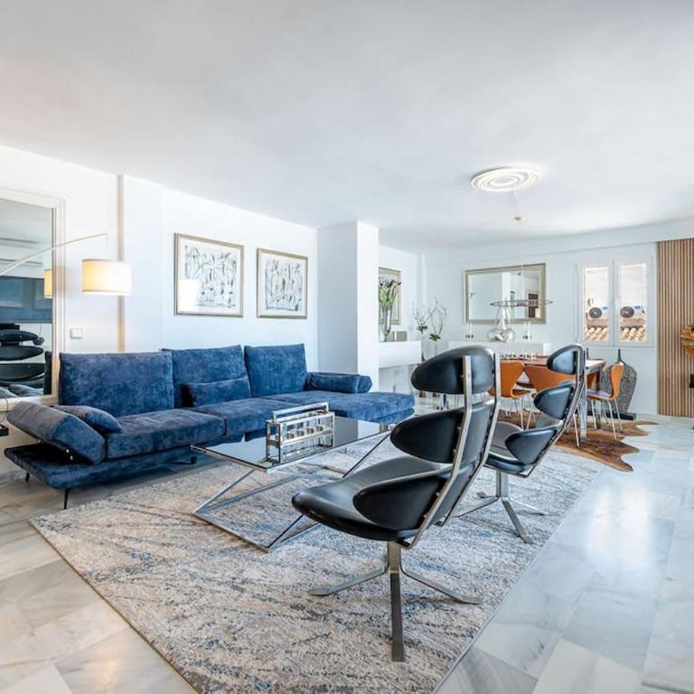 Modern 3 bedroom in Puerto Banus with sea views - Three-Bedroom Apartment - 4
