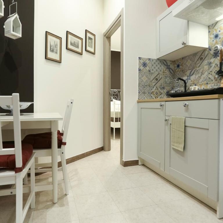 Casa Florio Appartamenti - Quadruple Room with Private Bathroom - 8