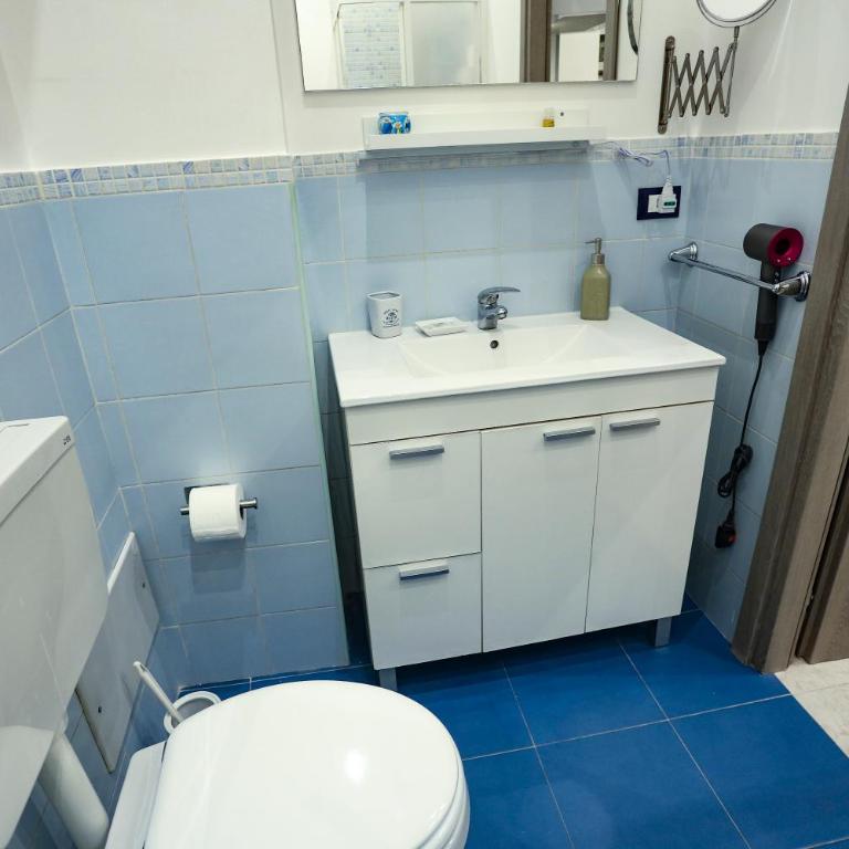 Casa Florio Appartamenti - Quadruple Room with Private Bathroom - 24