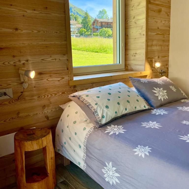 B&B Eco Chalet Merlet - Double Room with Mountain View - 4