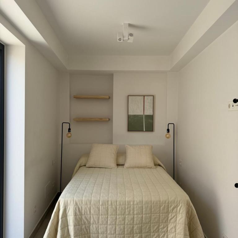 Loft Huerto Old Town - One-Bedroom Apartment - 3
