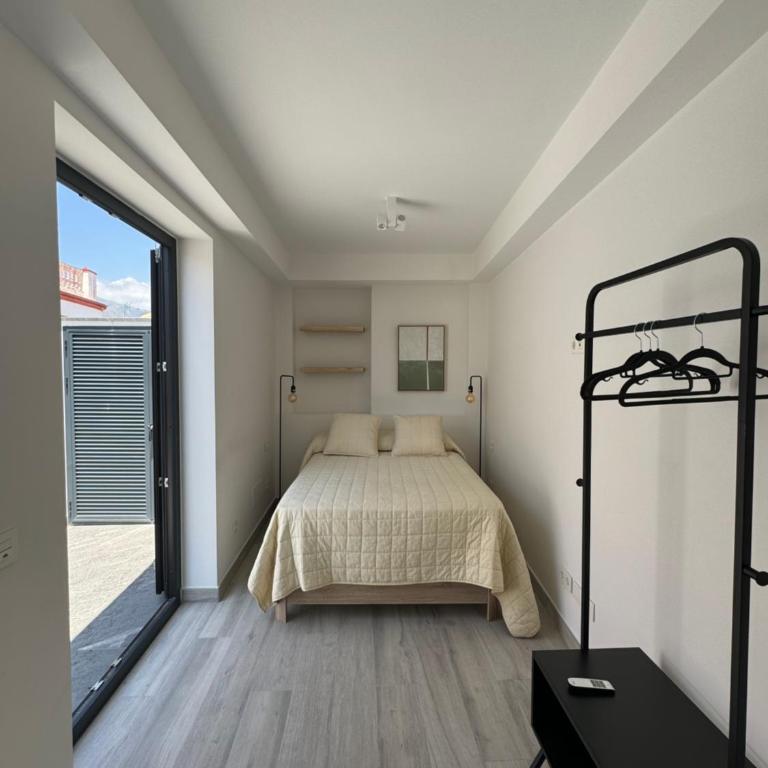 Loft Huerto Old Town - One-Bedroom Apartment - 7