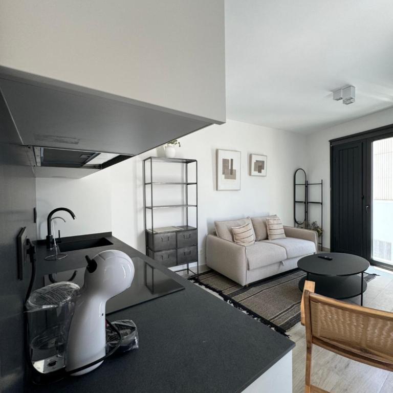 Loft Huerto Old Town - One-Bedroom Apartment - 13