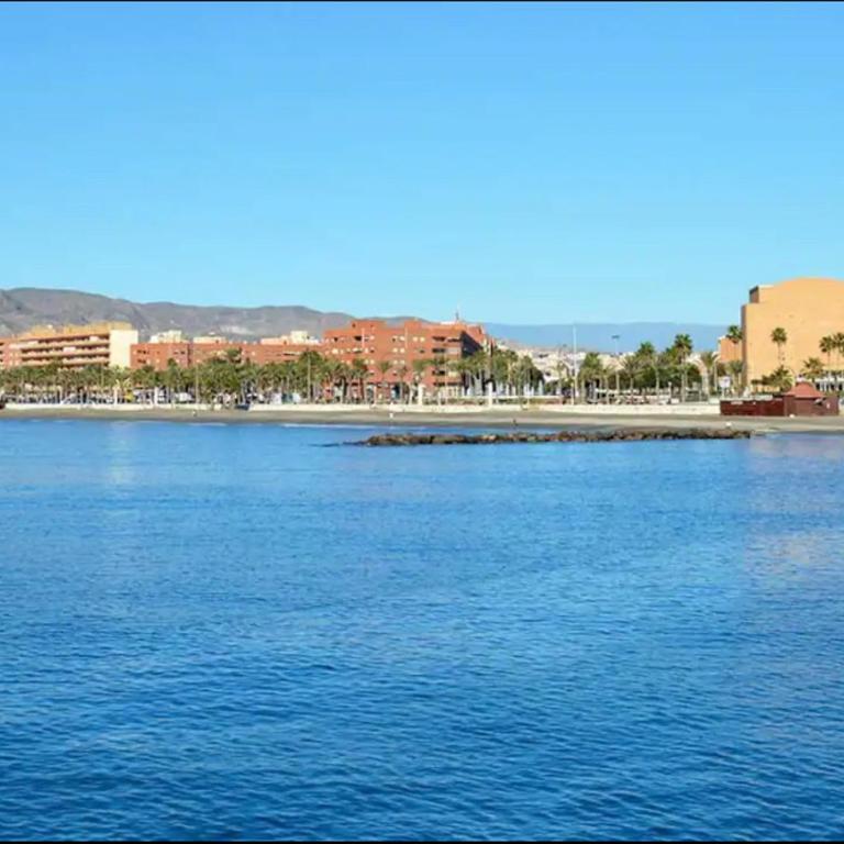 Tu Playa y tu Casa con terraza - Apartamento de 1 dormitorio - 1