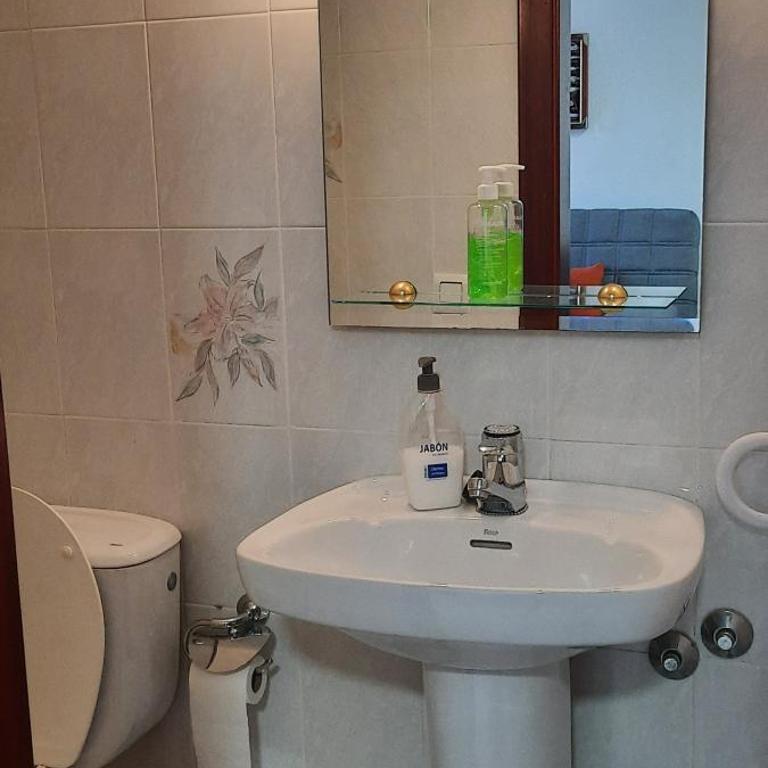 Apartamento dúplex con terraza y parking - Two-Bedroom Apartment - 18
