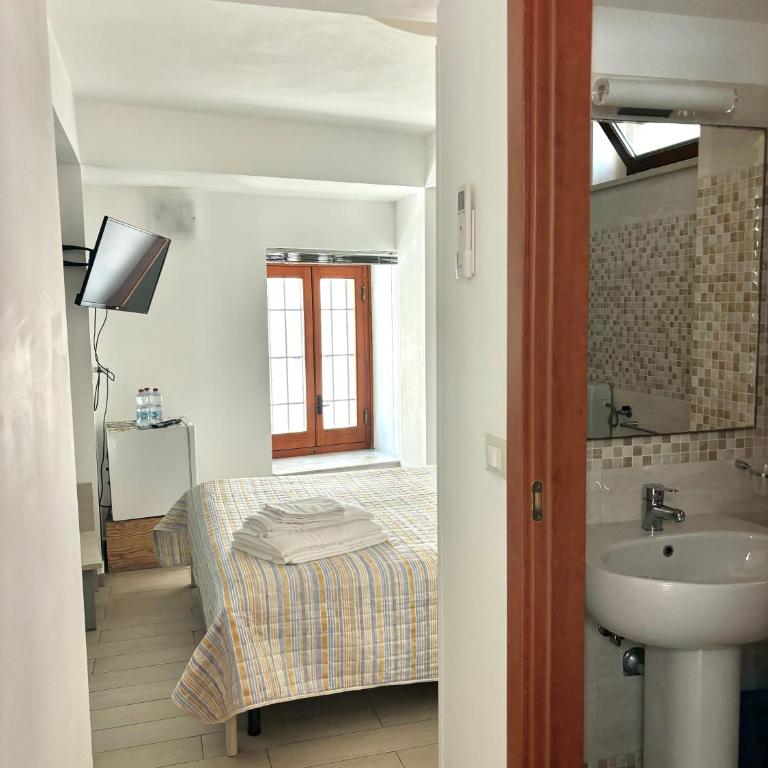 Il Veliero - Triple Room - 10