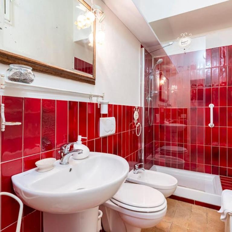 Spacious apartment steps from Piazza Santa Croce, Florence, with balcony - Appartamento con 1 Camera da Letto - 31