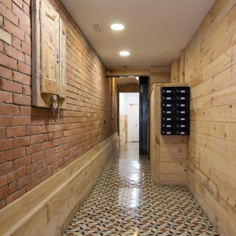 Novus Homes Barcelona Santa Eulalia - Apartamento de 3 dormitorios con balcón - 8