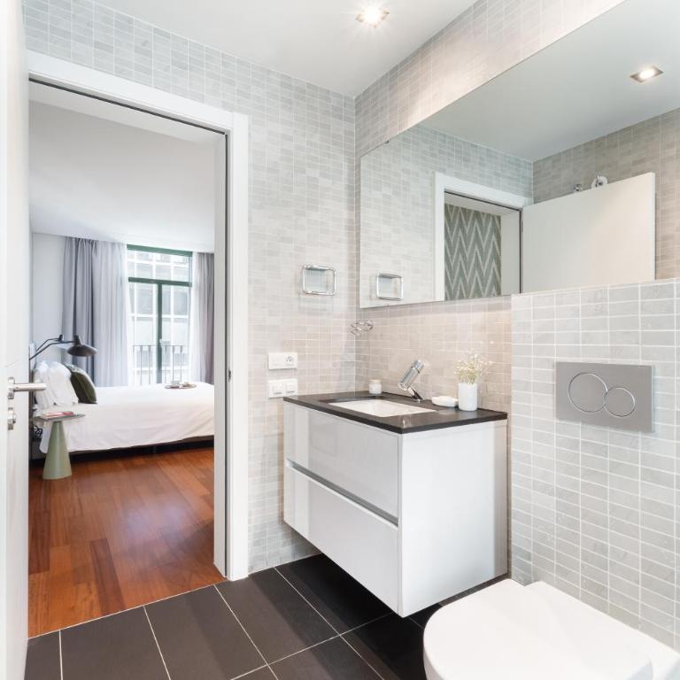 Aspasios Paseo de Gracia Apartments - One-Bedroom Apartment - 7