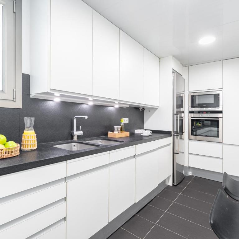 Aspasios Paseo de Gracia Apartments - One-Bedroom Apartment - 4