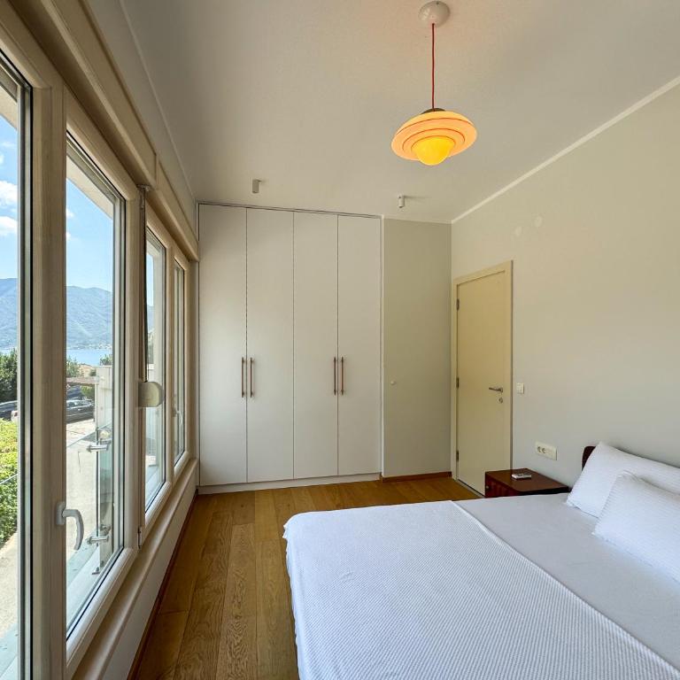 Olea Apartments Orahovac - Three-Bedroom Apartment with Sea View - 10