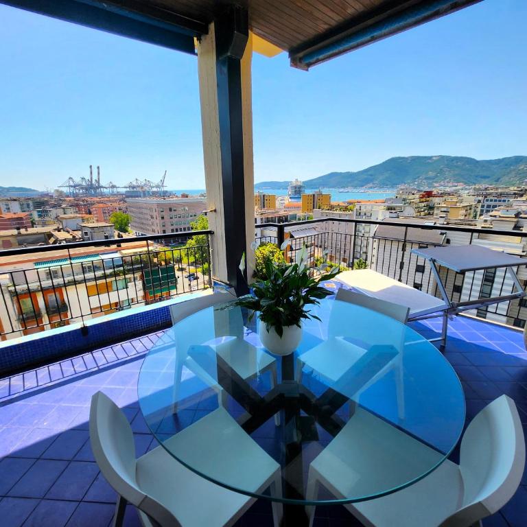 Appartamento Decimo Cielo Vista Mare - Appartamento con 3 Camere da Letto - 35