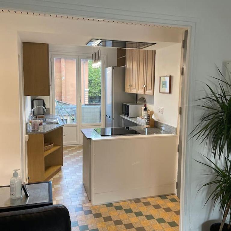 3 chambres , bureau lumineux , parking , proche métro Lyon - Appartement 3 Chambres Supérieur - 26