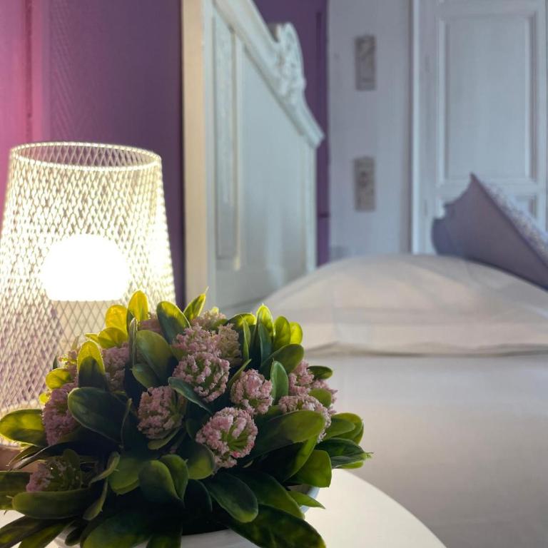 L'Entre-Temps, Le Lys et L Iris - One-Bedroom Apartment with City View - 12