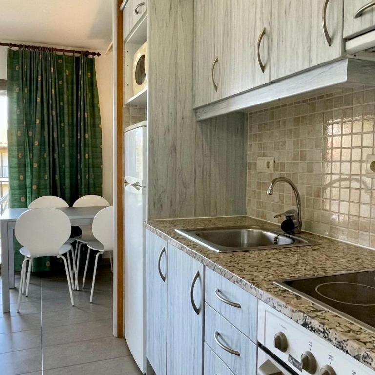 Jardins del mar 70-B - Two-Bedroom Apartment with Terrace - 16